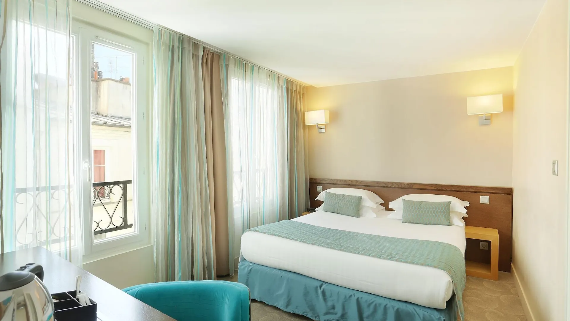 ****  Le Grand Hotel De Normandie Paříž Francie